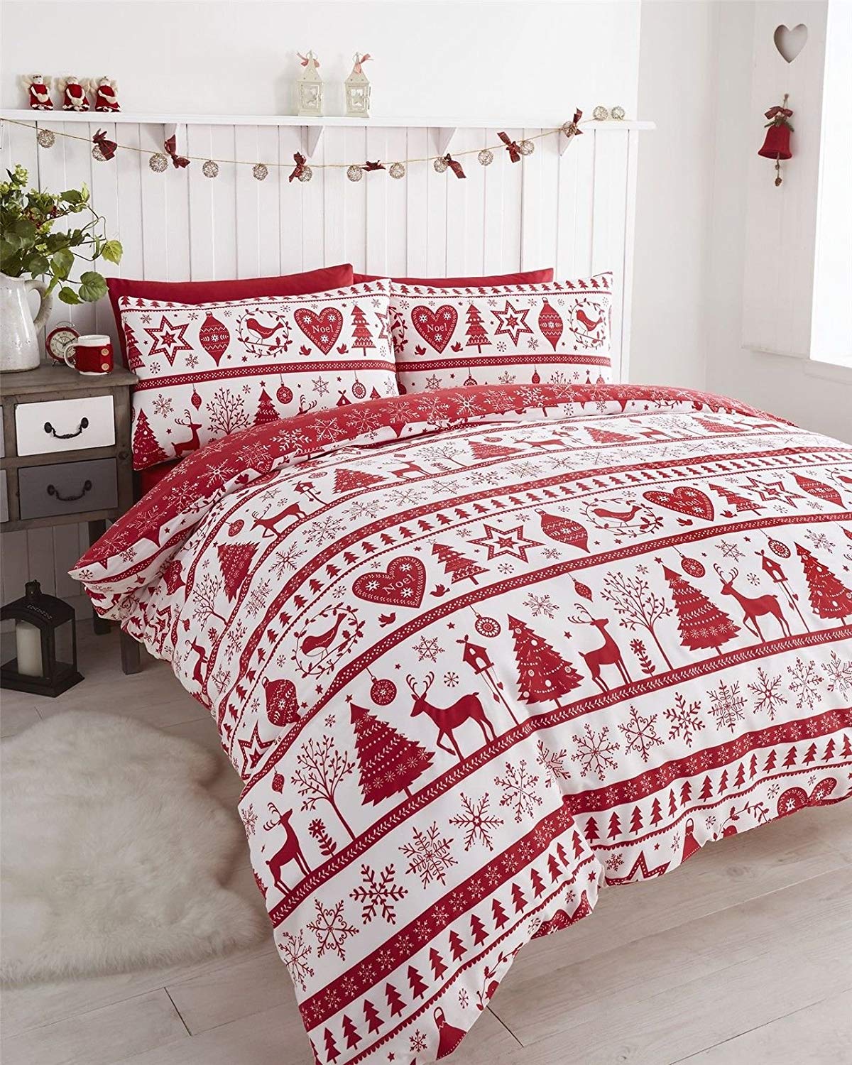 Best Christmas bedding. Nordic set from Amazon. 