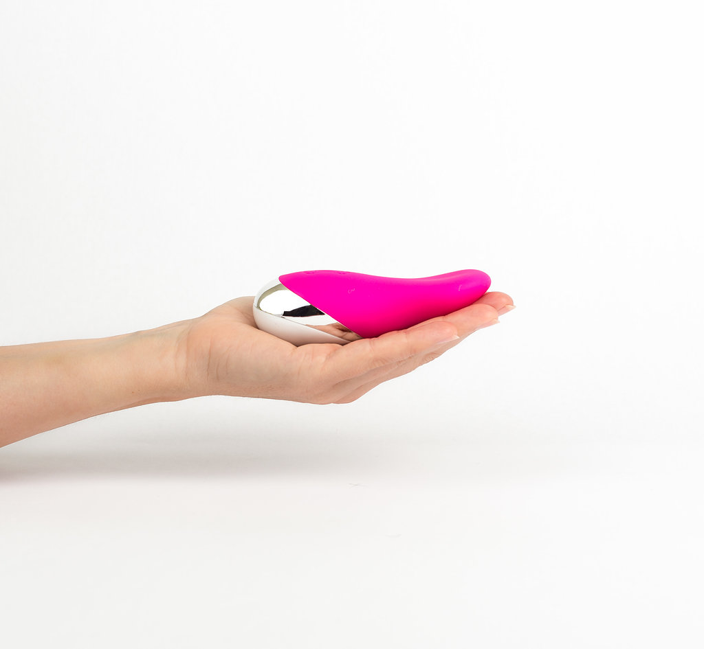 Christmas gift ideas for adults that you can buy online. Carina vibe.