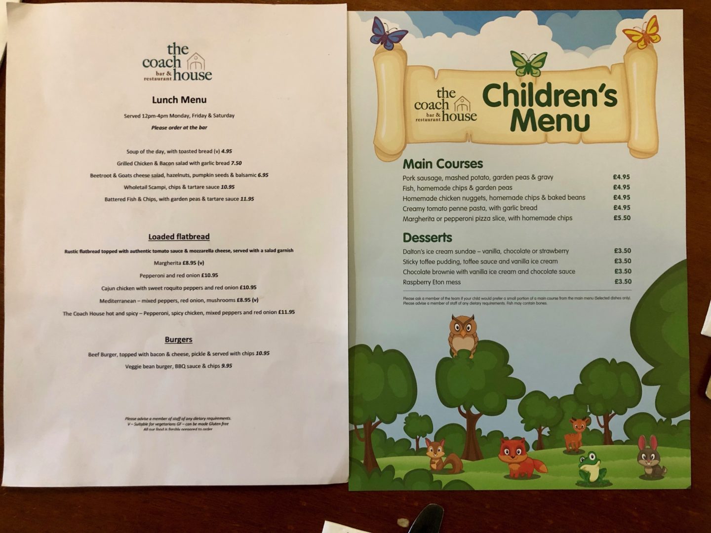 AD: Landal Sandybrook Peak District family review - a relaxing autumnal long weekend break. Menus at the Coach House Bar and Restaurant.