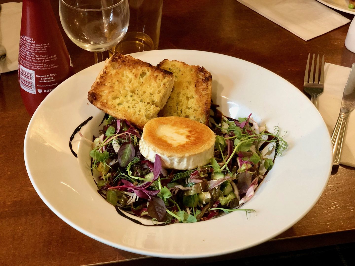 AD: Landal Sandybrook Peak District family review - a relaxing autumnal long weekend break. Salad at the Coach House Bar and Restaurant. 