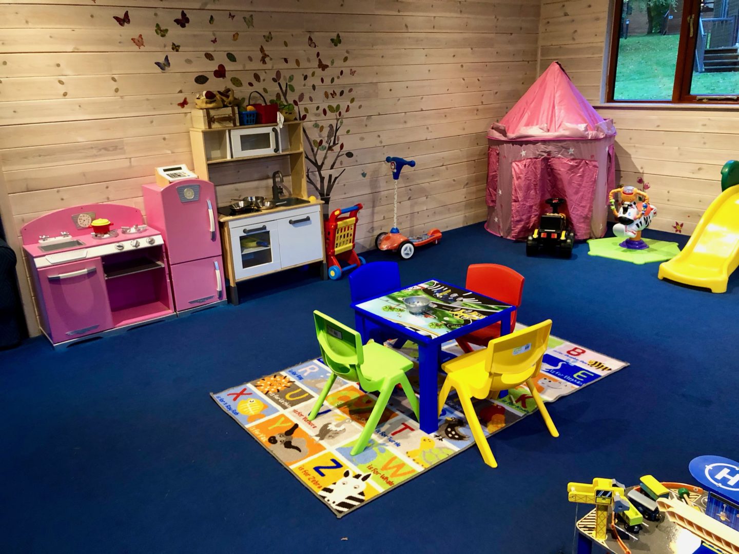 AD: Landal Sandybrook Peak District family review - a relaxing autumnal long weekend break.  The under 7s play room at Landal Sandybrook, Peak District.