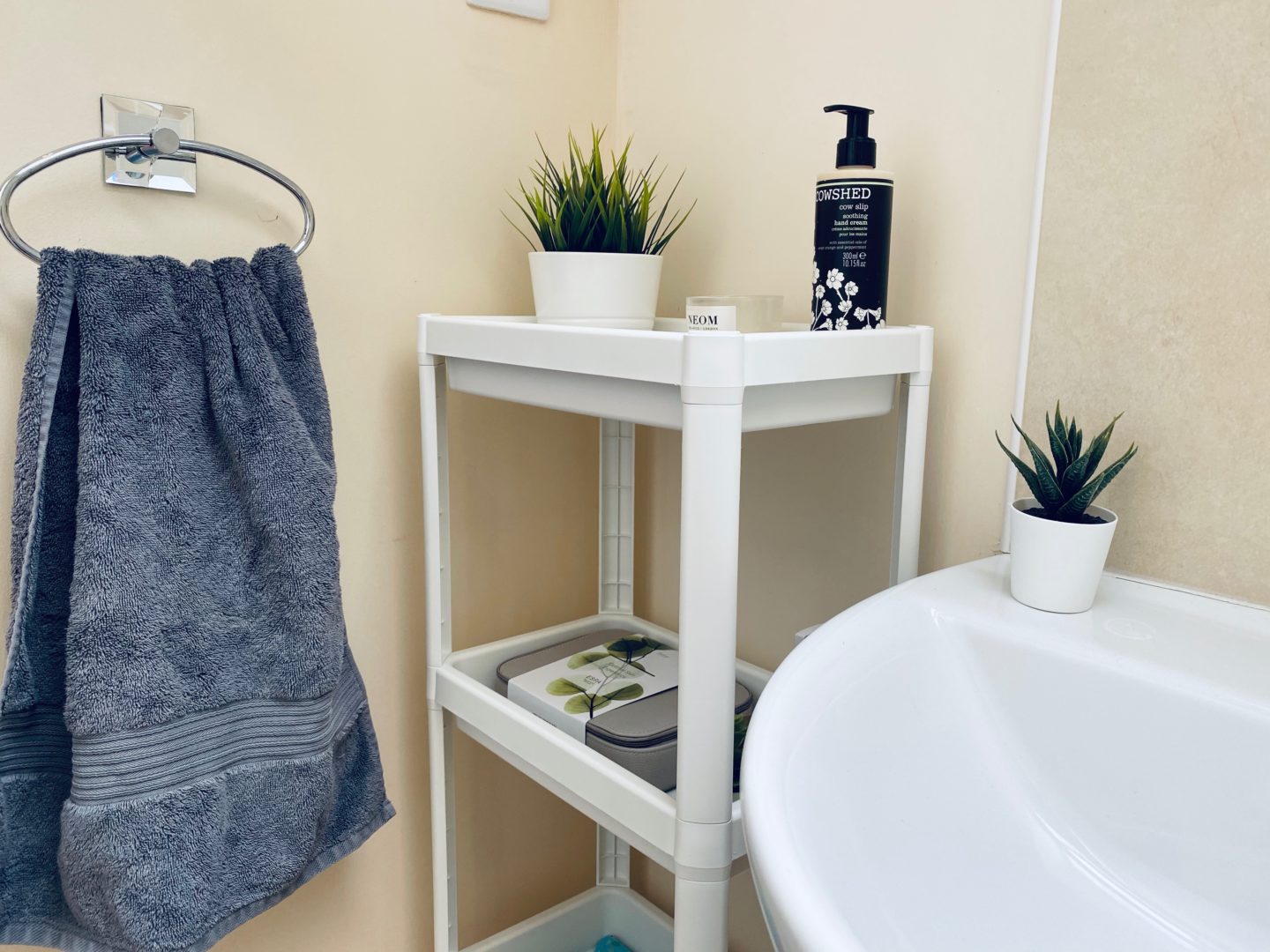 AD: Taking back control of mornings for only £51.75 with IKEA organisation hacks. Bathroom after IKEA items. 