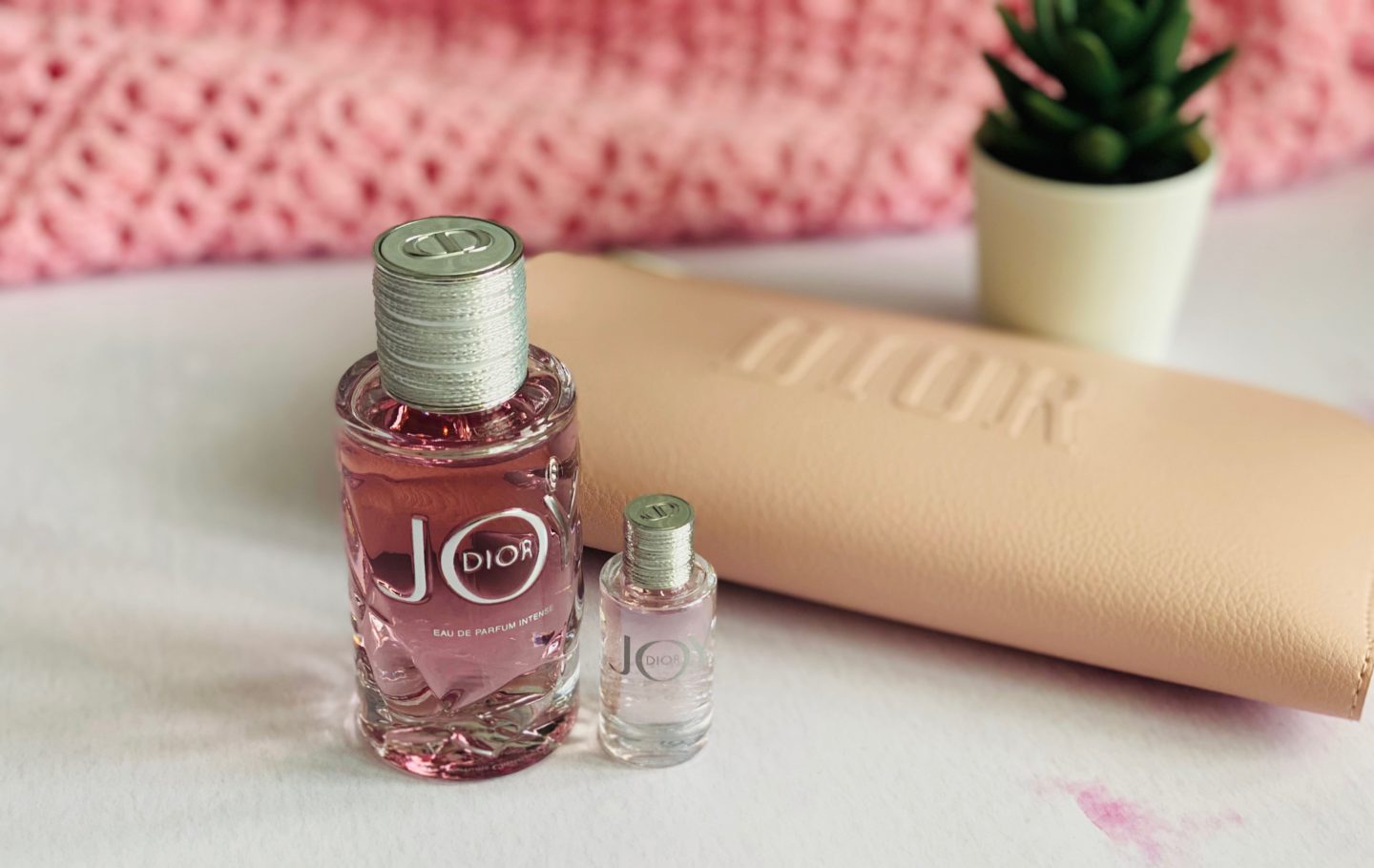 A heartfelt open letter to my mam for Mother's Day that I just know is going to make her cry! All about the scents that remind me of my mam and the memories that they invoke in collaboration with Boots 'Love Notes' Mother's Day campaign. 