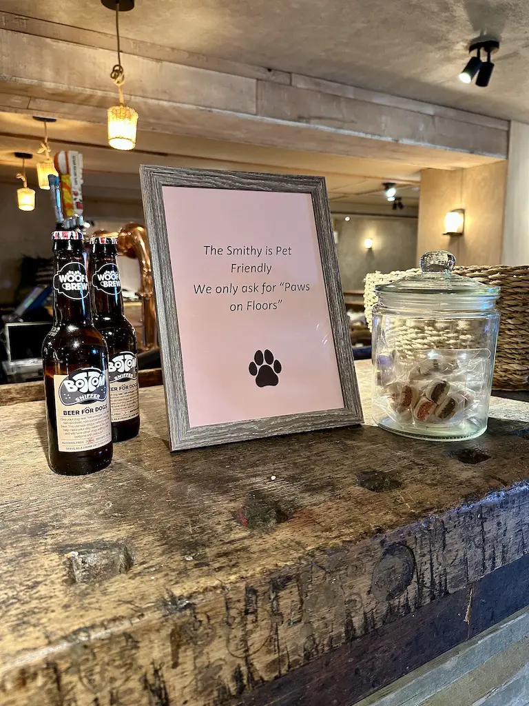 Treats and beer for dogs at Runa Farm restaurant the Smithy